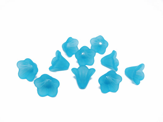 10 Acrylperlen Blütenkelche hellblau 1 x 1,4cm, Schmuck und Engel Perlen basteln