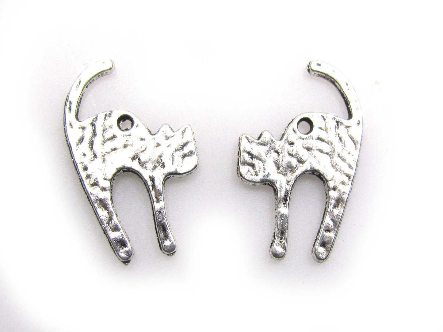 20 Metallanhänger Katze 2,6cm, Schmuck machen, Ketten, Ohrringe basteln