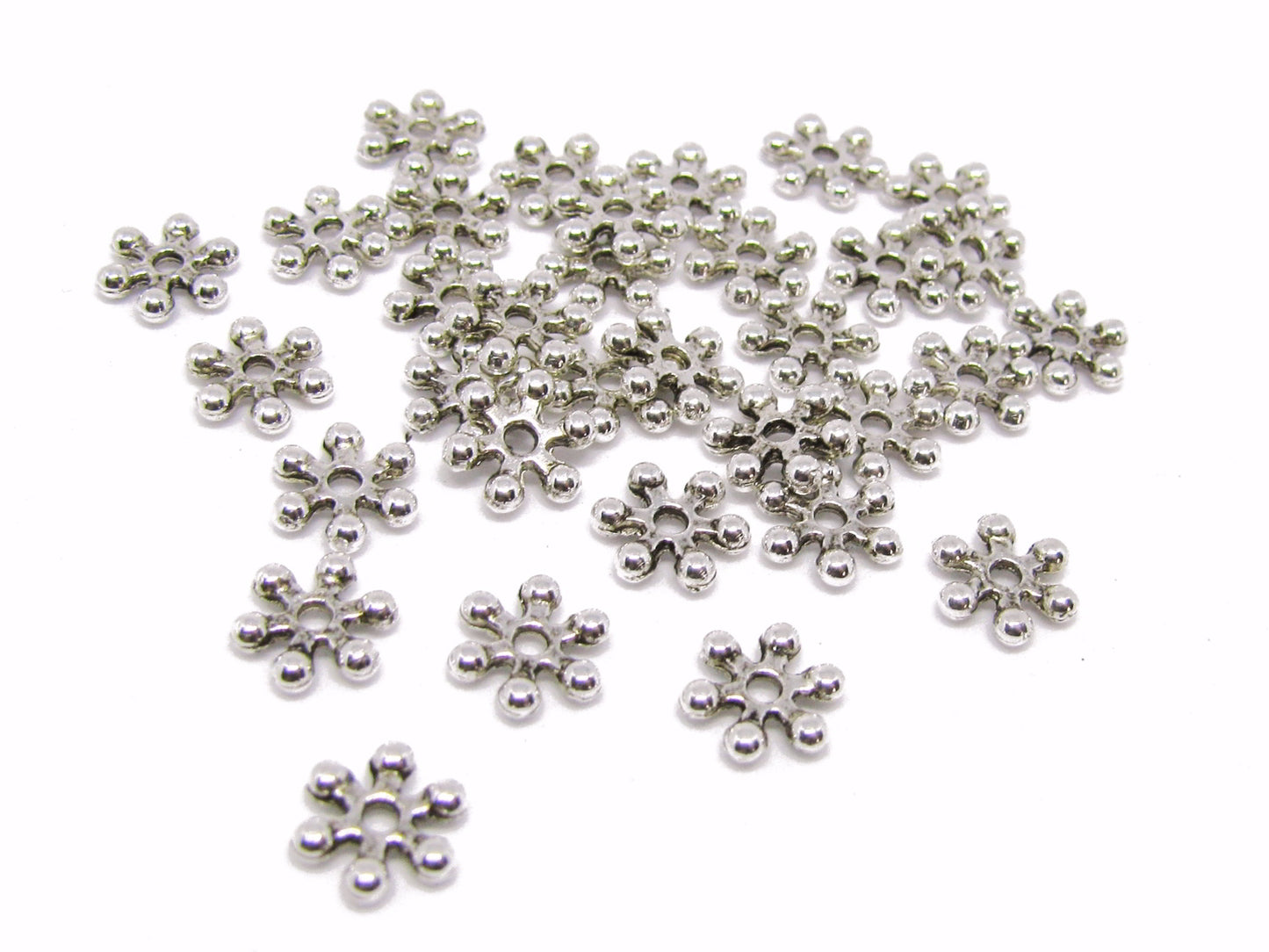60 Daisy Spacer Silberfaben, 7mm, Zwischenperle, Kranz, Krone für Perlenengel