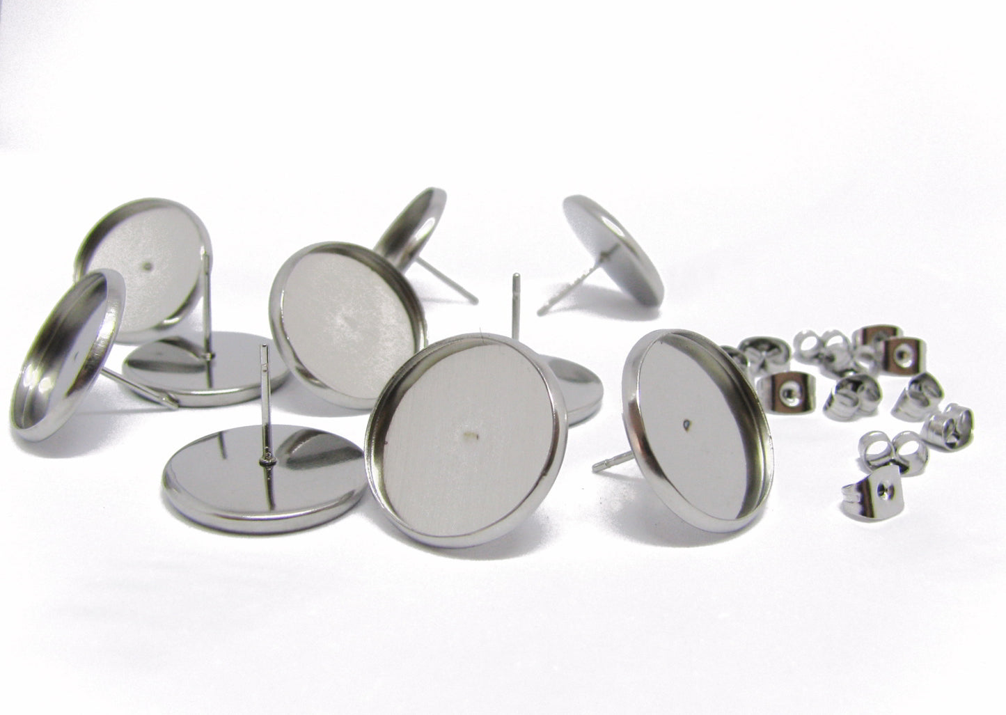 10 Edelstahl Ohrring Rohlinge für Cabochon o. Gießharz, 13,5mm, Silberfarben