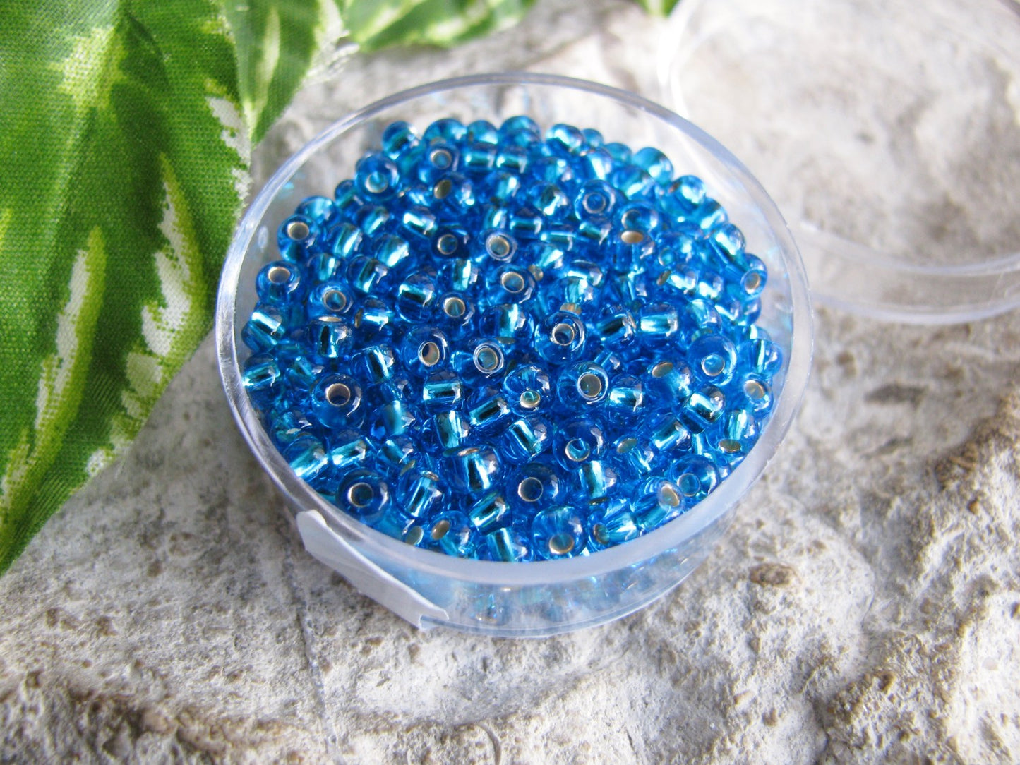 Rocailles silbereinzug hellblau safir 3,5mm, Glasperlen, Schmuck machen, Perlen