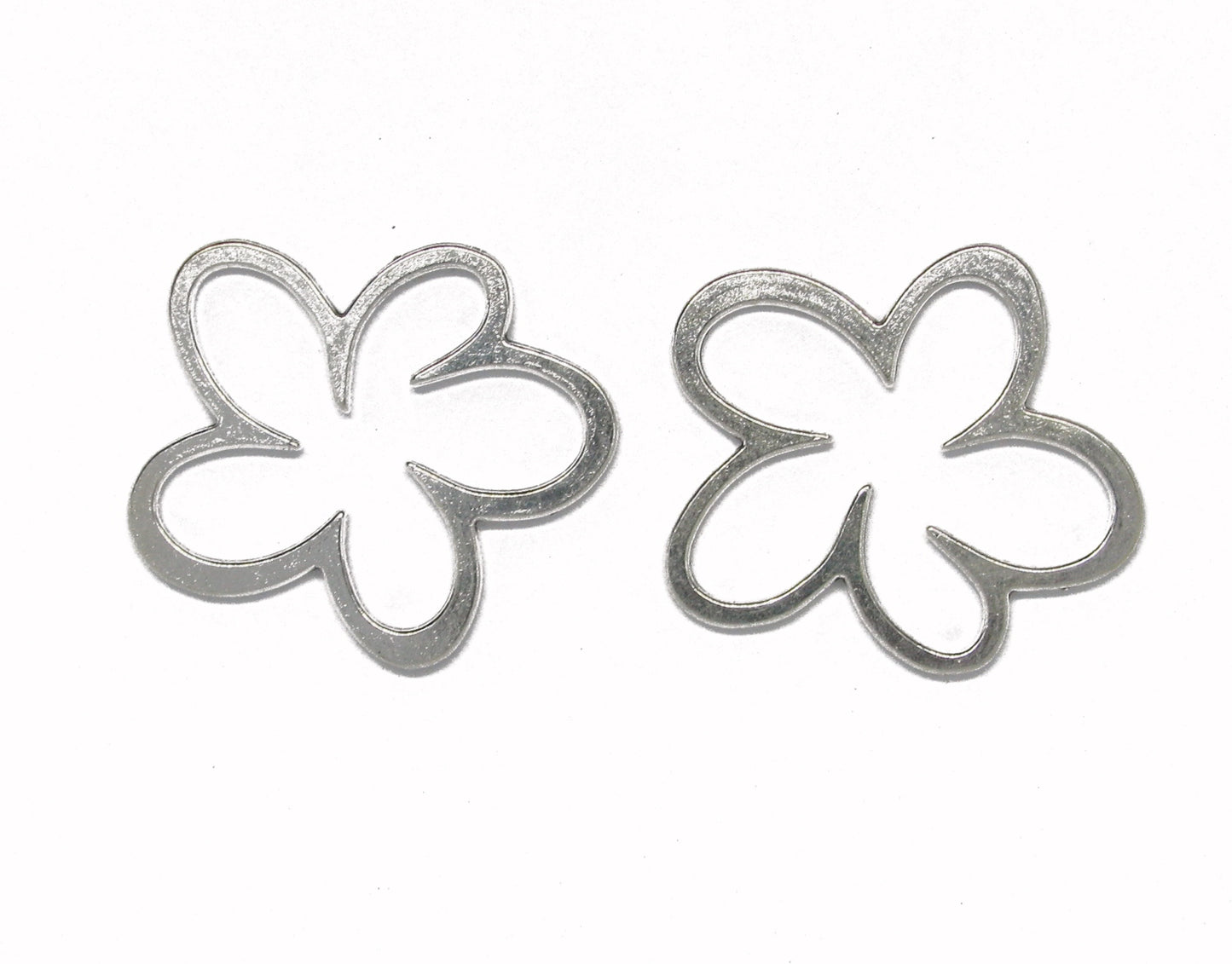 4  Verbinder Blume 4,3cm Silberfarben hell, Metallanhänger, Perlen basteln