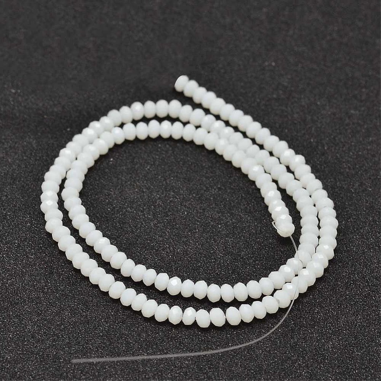 130 Glasperlen Rondelle facettiert weiß 3,5mm, Perlen Schmuck basteln