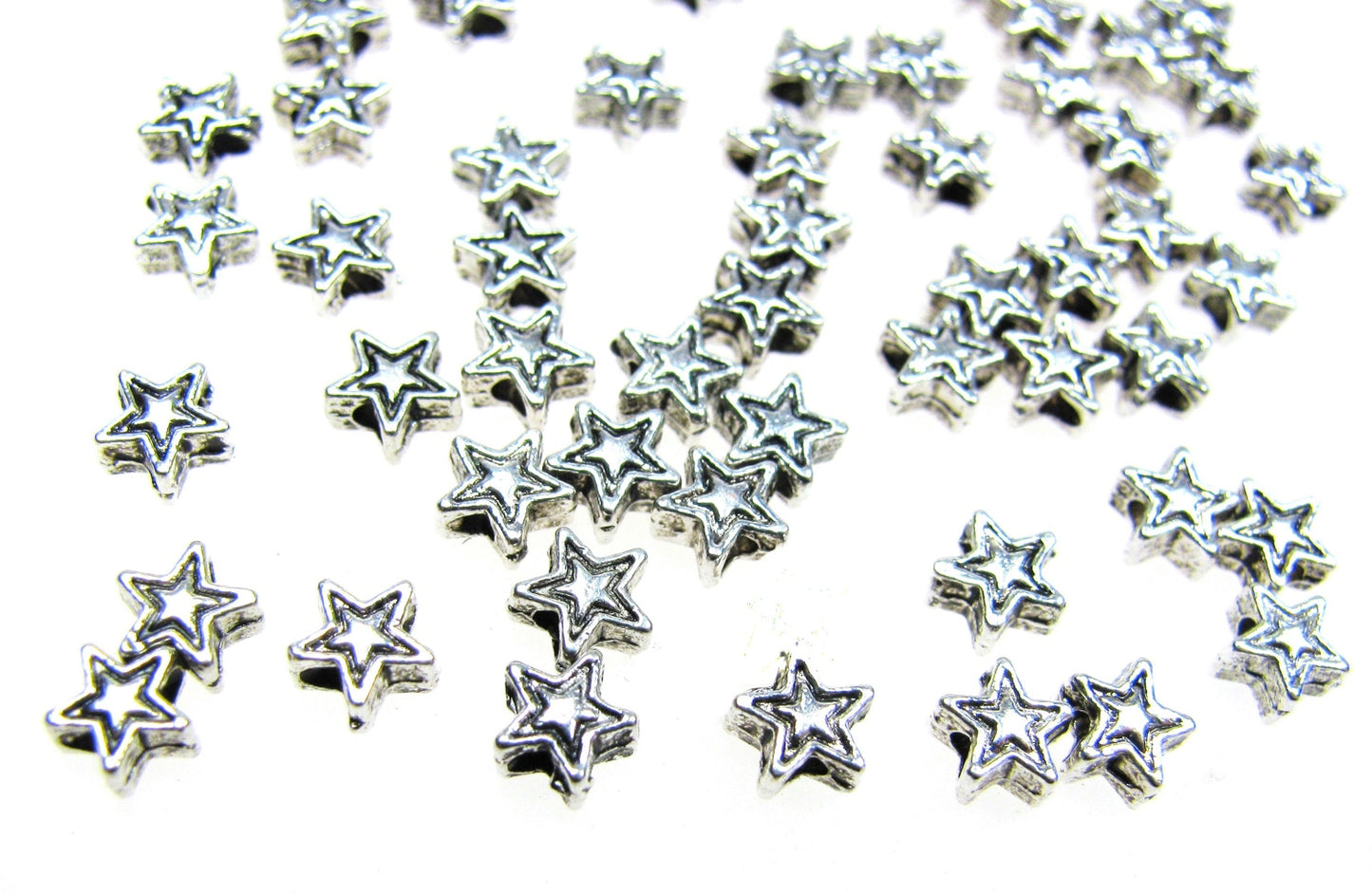 60 Metallperlen Stern 4mm, silberfarben, Spacer, Perlen, Zwischenperle
