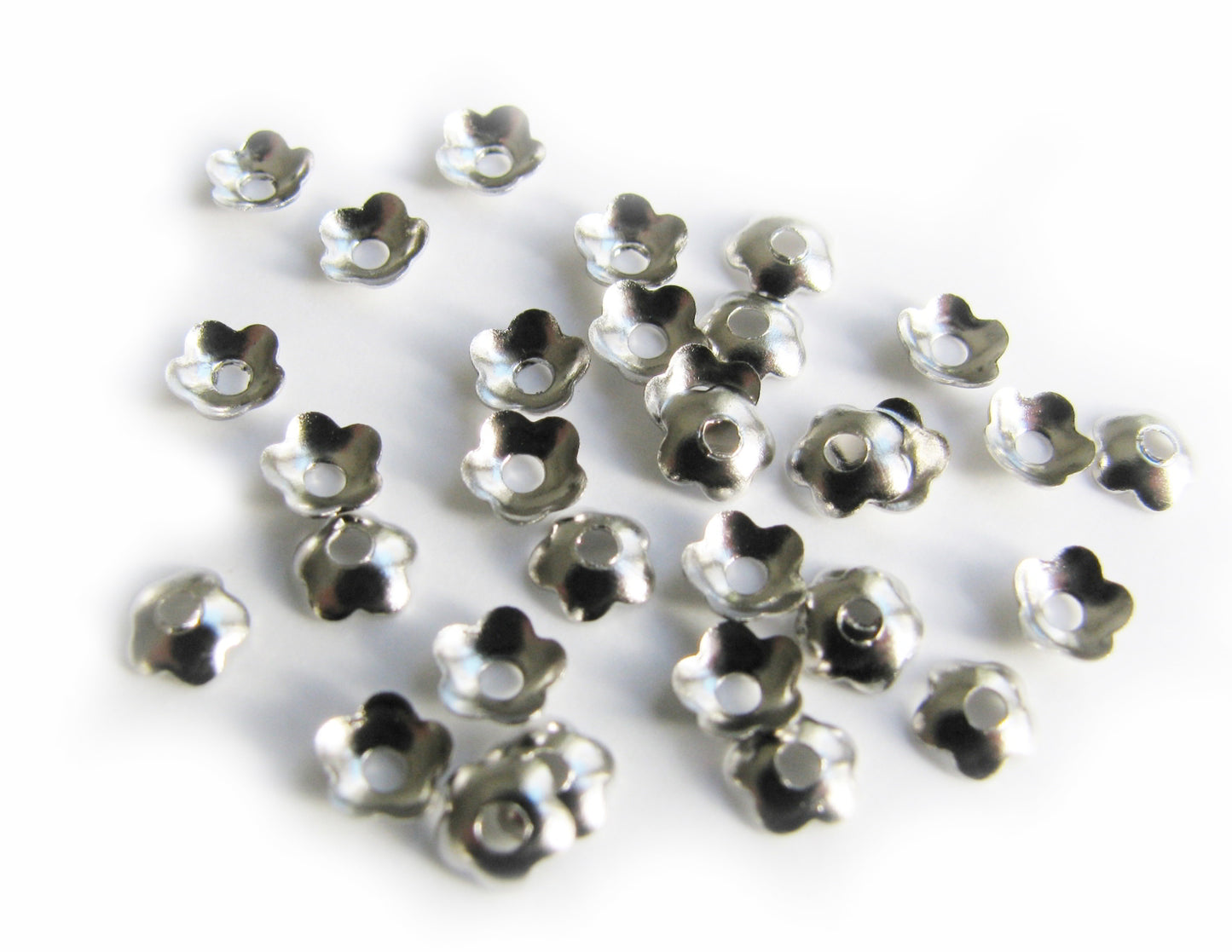 30 Perlkappen mini 4 mm silberfarben, Perlen und Engel basteln, Schmuck machen