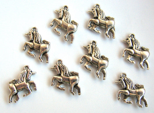 16 Metallanhänger Einhorn, silberfarben 2,1cm, Unicorn Anhänger, Perlen basteln